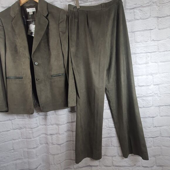 VTG Casual Corner 2 Piece Pant Suit Blazer Sz  8 + Pants Sz 10 Olive Green NWT - Picture 11 of 11